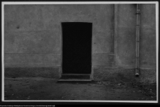 Stawiski, drzwi kościoła