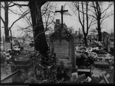 Kazuń Polski, cmentarz