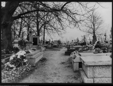 Kazuń Polski, cmentarz