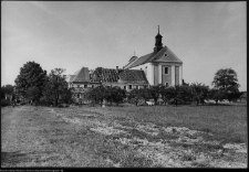 Zaręby Kościelne, zesp&oacute;ł kościelno-klasztorny