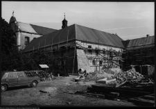 Zaręby Kościelne, zespół kościelno-klasztorny