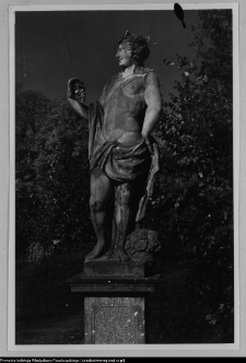 Białystok, Ogrody Branickich, rzeźba ogrodowa