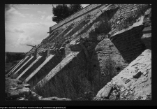 Wigry, zespół klasztorno-kościelny (mury oporowe)