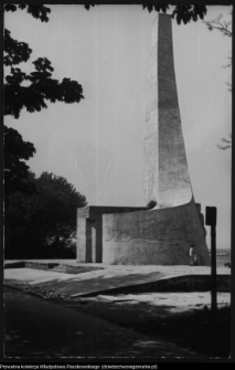 Kołobrzeg, Pomnik Zaślubin Polski z Morzem