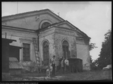 Lewickie, dw&oacute;r