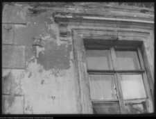 Lewickie, dw&oacute;r