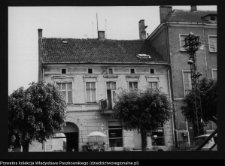 Olecko, Plac Wolności 75