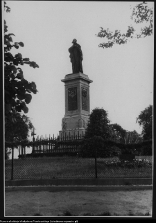 Częstochowa, pomnik ks. Kordeckiego