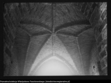 Wizna, odbudowa kościoła (sklepienie)