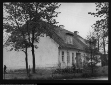 Żabin, budynek Szkoły Podstawowej