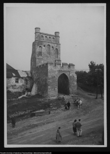 Szydł&oacute;w, Brama Krakowska