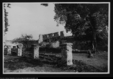 Szydł&oacute;w, mury obronne