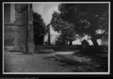 Szydł&oacute;w, cmentarz przy kościele św. Władysława