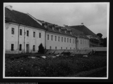 Supraśl, Pałac Opat&oacute;w