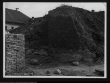 Supraśl, pobazyliański zesp&oacute;ł cerkiewno-klasztorny - odgruzowywanie