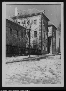 Supraśl, Pałac Opat&oacute;w