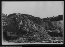 Supraśl, pobazyliański zesp&oacute;ł cerkiewno-klasztorny - odgruzowywanie