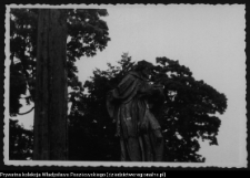 Szczyty-Dzięciołowo, rzeźba Jana Nepomucena