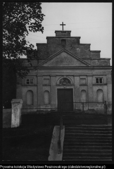 Poryte, kości&oacute;ł