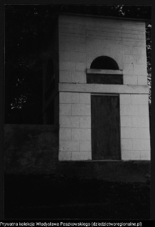 Poryte, kości&oacute;ł