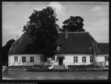 Straduny, dw&oacute;r