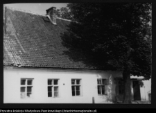 Straduny, dw&oacute;r