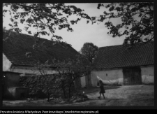 Straduny, podworskie budynki gospodarcze