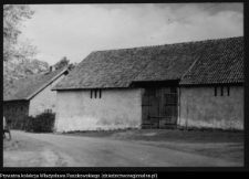 Straduny, podworskie budynki gospodarcze