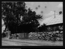 Karwowo (z lewej chałupa nr 45)