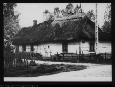Hołody, chata wiejska