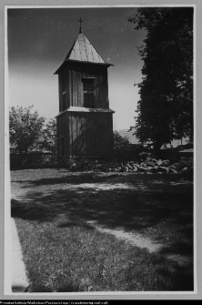 Wąsosz, dzwonnica drewniana przy kościele parafialnym