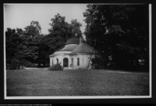 Kurozwęki, pawilon przy pałacu