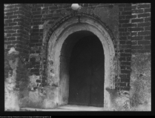 Niedźwiadna, kości&oacute;ł