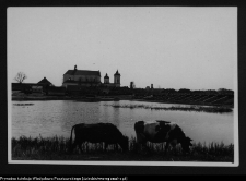 Tykocin, widok na kości&oacute;ł od strony Narwi