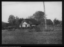 Starowlany, dom ze stodołami