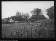 Starowlany, dom ze stodołami