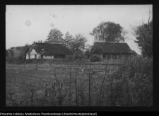 Starowlany, dom ze stodołami