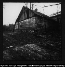 Narojki, dom obok nr 32