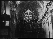 Szczuczyn, ołtarz gł&oacute;wny