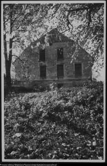 Cis&oacute;w, dw&oacute;r