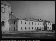 R&oacute;żanystok, klasztor