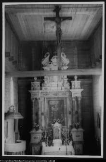 Zawady, kości&oacute;ł Narodzenia NMP (przeniesiony w 1979 r. do wsi Cibory-Kołaczki), wnętrze