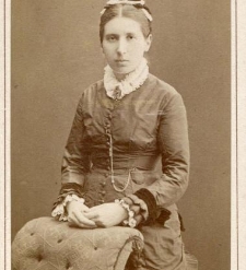 Portret młodej kobiety