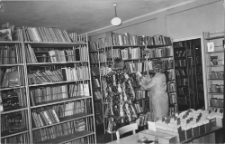 [Wojew&oacute;dzka Biblioteka Publiczna w Białymstoku - Oddział dla Dzieci i Młodzieży, ul. Podleśna, 1]