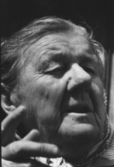 Kowale. Bronisława. Kolekcja fotografii dokumentalnej „Losy posłuchane – Białoruś”. [Dokument ikonograficzny]