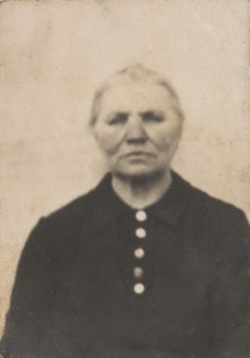 Białoruś. Wieś Katawicze. Fotografia z albumu rodzinnego Reginy (ur. 1910) i Stanisławy (ur. 1930) Pyszyńskich. Kolekcja fotografii archiwalnej – Losy posłuchane - Białoruś. [Dokument ikonograficzny]