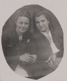 Białoruś. Wieś Arcisze. Fotografia z albumu rodzinnego Władzi Kirwiel (ur. 1926). Kolekcja fotografii archiwalnej &ndash; Losy posłuchane - Białoruś. [Dokument ikonograficzny]