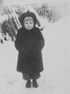 Białoruś. Wieś Piaskowce. Fotografia z albumu rodzinnego Juliana Czapli (ur.1921). Kolekcja fotografii archiwalnej &ndash; Losy posłuchane - Białoruś. [Dokument ikonograficzny]