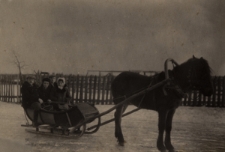 Białoruś. Wieś Markucie. Fotografia z albumu rodzinnego Bernardy Połujan. Kolekcja fotografii archiwalnej – Losy posłuchane - Białoruś. [Dokument ikonograficzny]