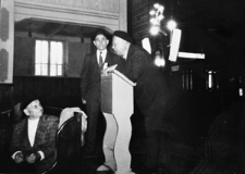 Litwa. Koncert Teatru Sejneńskiego w Synagodze w Kownie. Kolekcja fotografii dokumentalnej – Litwa. [Dokument ikonograficzny]